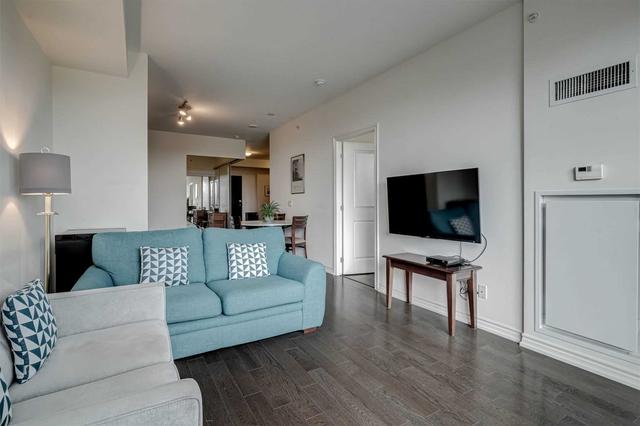 510 - 23 Glebe Rd W, Condo with 2 bedrooms, 2 bathrooms and 1 parking in Toronto ON | Image 8