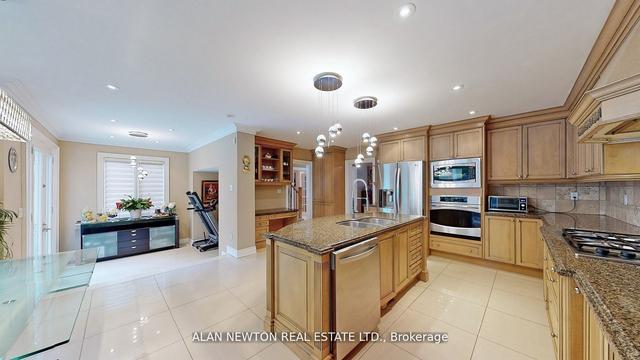 15 Laureleaf Rd, House detached with 4 bedrooms, 5 bathrooms and 8 parking in Markham ON | Image 13