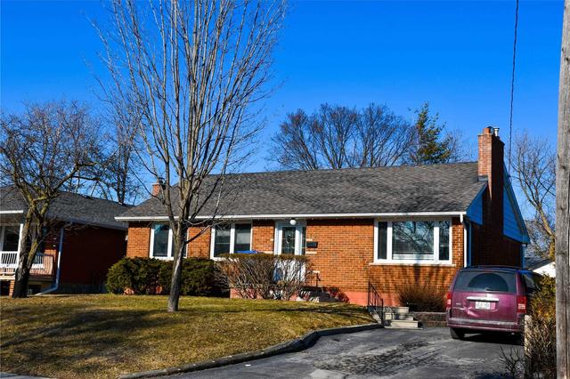 15 Theodore Dr, House detached with 3 bedrooms, 1 bathrooms and 5 parking in Mississauga ON | Image 12