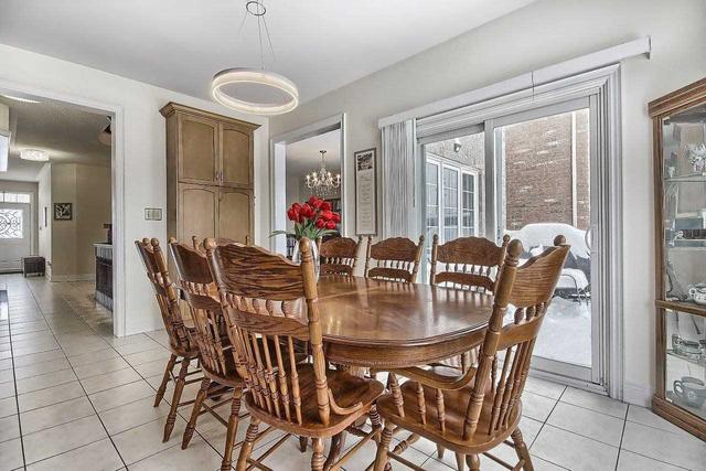 109 Lady Karen Cres, House detached with 4 bedrooms, 5 bathrooms and 6 parking in Vaughan ON | Image 2