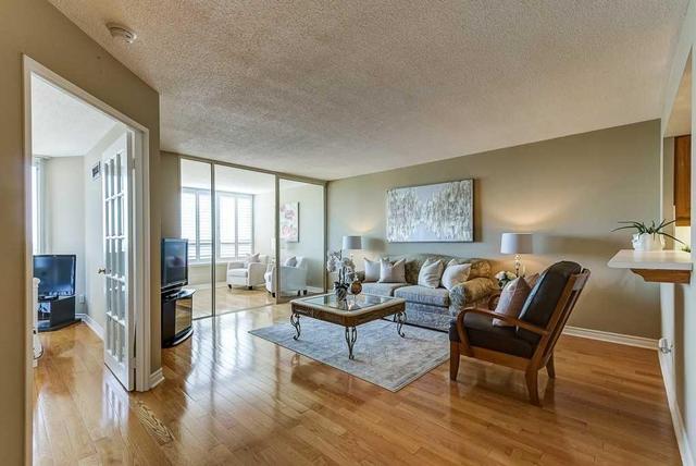 Ph7 - 33 Weldrick Rd E, Condo with 3 bedrooms, 2 bathrooms and 2 parking in Richmond Hill ON | Image 6