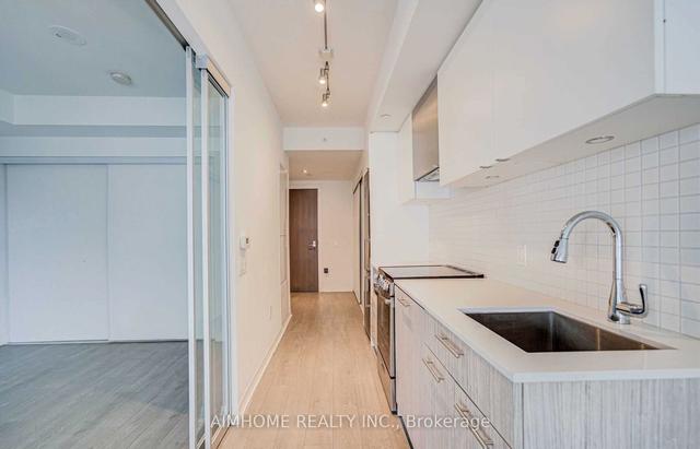 823 - 251 Jarvis St, Condo with 1 bedrooms, 1 bathrooms and 0 parking in Toronto ON | Image 2