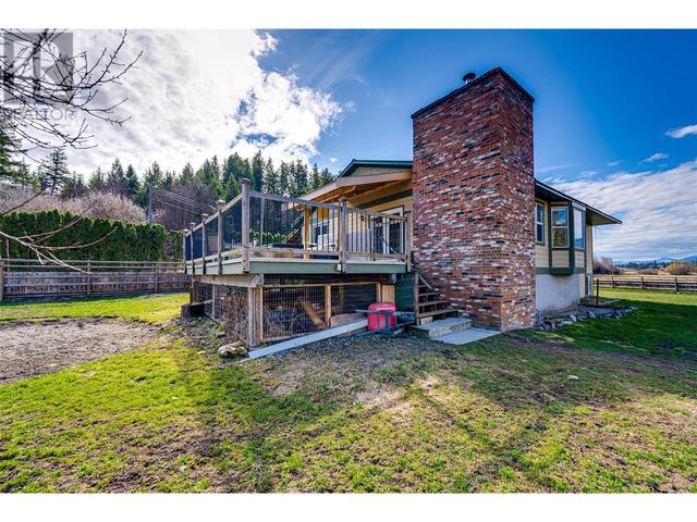 4574 Larkin X Road, House detached with 5 bedrooms, 3 bathrooms and 6 parking in Spallumcheen BC | Image 44