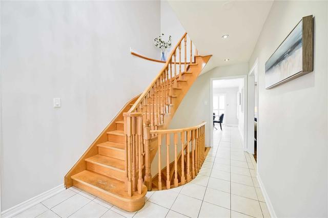 402 Forest Dr, House detached with 4 bedrooms, 5 bathrooms and 4 parking in Vaughan ON | Image 15