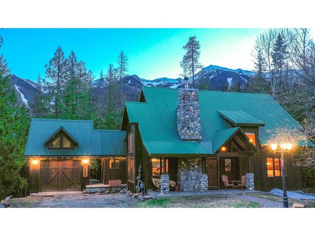 4516 Timberline Crescent, House detached with 5 bedrooms, 4 bathrooms and 4 parking in East Kootenay A BC | Image 1