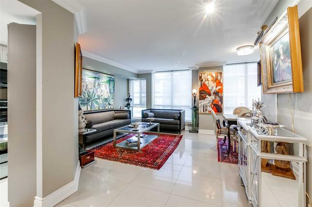 1001 - 40 Scollard St, Condo with 1 bedrooms, 1 bathrooms and 0 parking in Toronto ON | Image 28