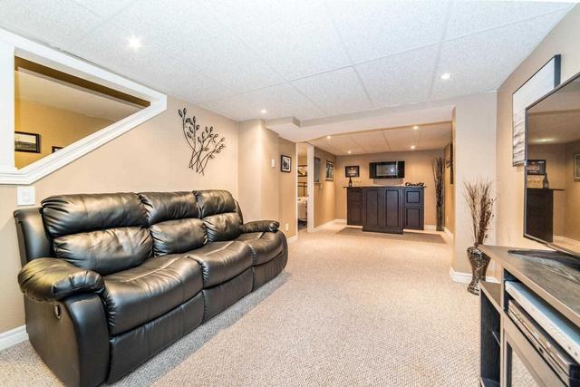 77 Canadian Oaks Dr, House detached with 3 bedrooms, 3 bathrooms and 2 parking in Whitby ON | Image 16