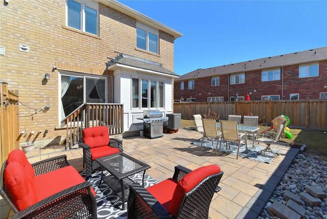 301 Mortimer Cres, House attached with 4 bedrooms, 4 bathrooms and 2 parking in Milton ON | Image 21