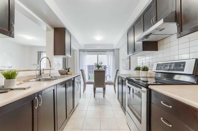 135 Hainford St, House semidetached with 3 bedrooms, 4 bathrooms and 3 parking in Toronto ON | Image 3