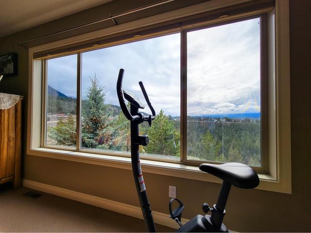 15 - 4878 Ridge Road, House attached with 3 bedrooms, 4 bathrooms and 1 parking in Radium Hot Springs BC | Image 39