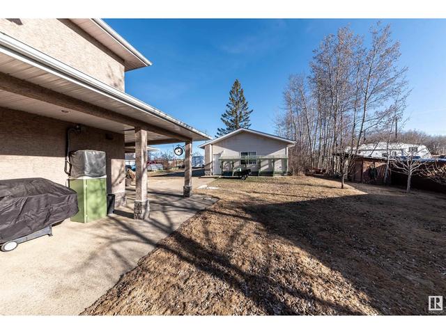 37 Lakeshore Dr, House detached with 2 bedrooms, 2 bathrooms and null parking in Sandy Beach AB | Image 15