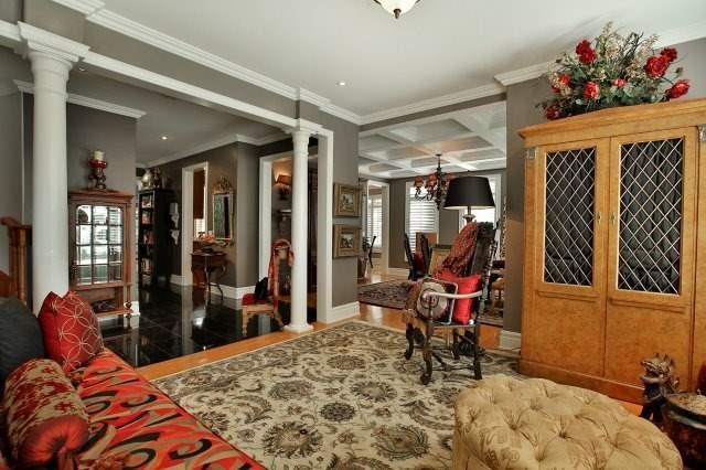571 Golfview Crt, House detached with 4 bedrooms, 5 bathrooms and 4 parking in Oakville ON | Image 2