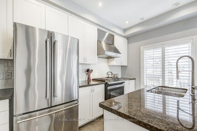 1 - 233 Duskywing Way, Townhouse with 3 bedrooms, 4 bathrooms and 2 parking in Oakville ON | Image 15