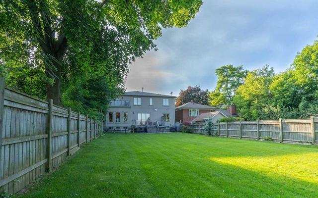 79 Hill Cres, House detached with 4 bedrooms, 6 bathrooms and 6 parking in Toronto ON | Image 17