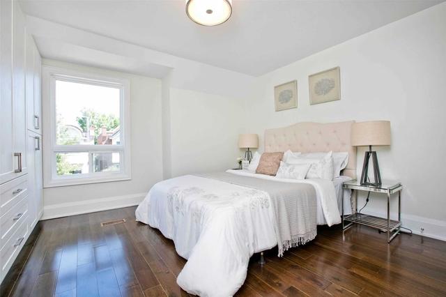 11 Silver Ave, House attached with 3 bedrooms, 3 bathrooms and 2 parking in Toronto ON | Image 5