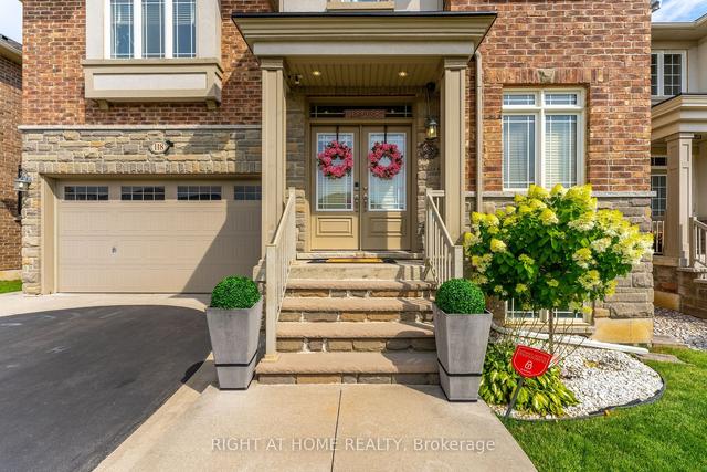 118 Eaglewood Dr, House detached with 5 bedrooms, 4 bathrooms and 6 parking in Hamilton ON | Image 12