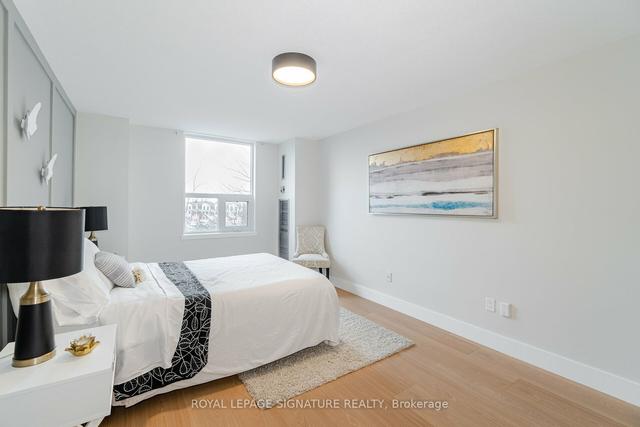 401 - 716 The West Mall, Condo with 2 bedrooms, 2 bathrooms and 1 parking in Toronto ON | Image 11