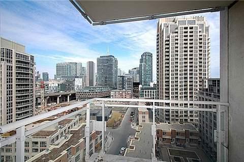 1207 - 628 Fleet St, Condo with 2 bedrooms, 2 bathrooms and 1 parking in Toronto ON | Image 4