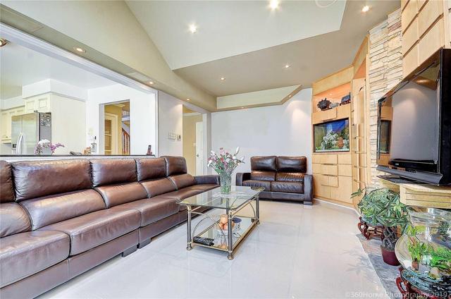 23 Bramble Dr, House detached with 4 bedrooms, 5 bathrooms and 4 parking in Toronto ON | Image 8