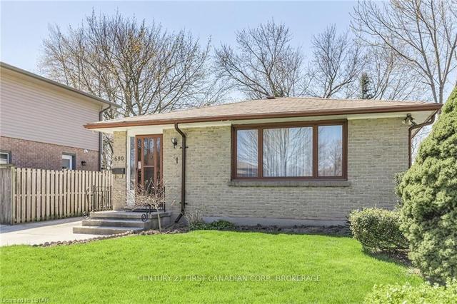 680 Millbank Dr, House detached with 2 bedrooms, 2 bathrooms and 6 parking in London ON | Image 23