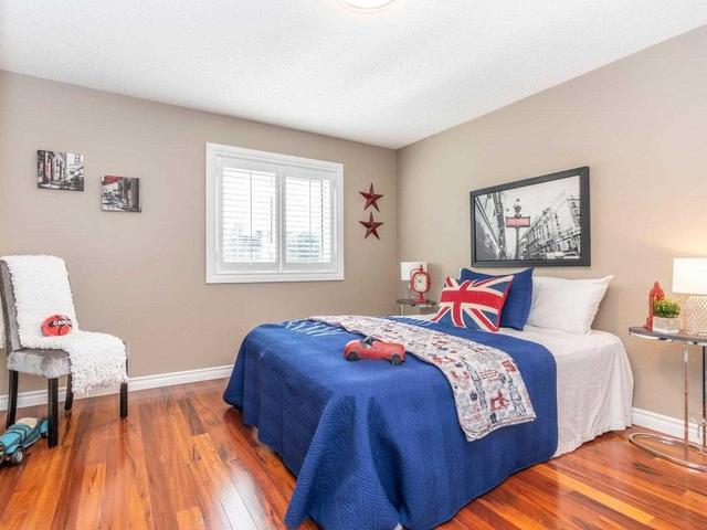 42 Mccullock Cres, House attached with 3 bedrooms, 2 bathrooms and 3 parking in Ajax ON | Image 13