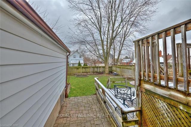 6414 Ker St, House detached with 3 bedrooms, 2 bathrooms and 3 parking in Niagara Falls ON | Image 24