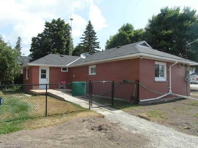 4067 Highway 35 N, House detached with 3 bedrooms, 1 bathrooms and 12 parking in Kawartha Lakes ON | Image 18