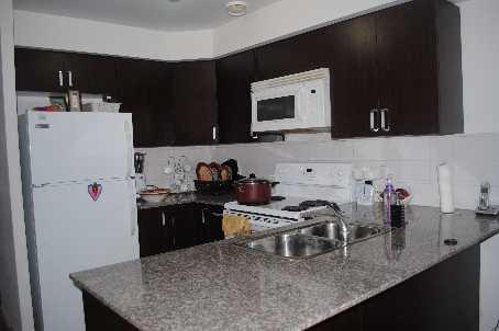 603 - 7405 Goreway Dr, Condo with 2 bedrooms, 2 bathrooms and 1 parking in Mississauga ON | Image 3