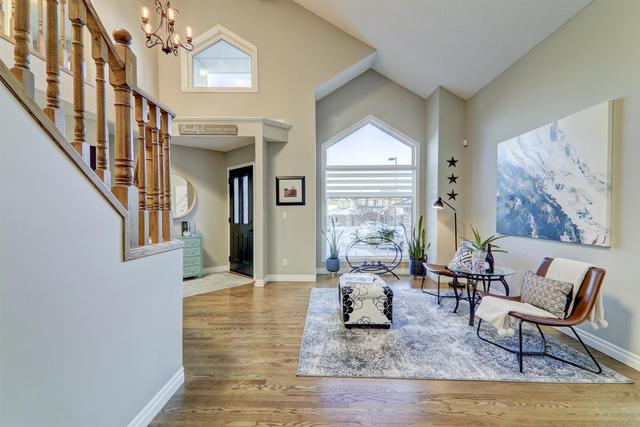 246 Mt Assiniboine Place Se, House detached with 4 bedrooms, 3 bathrooms and 4 parking in Calgary AB | Image 4