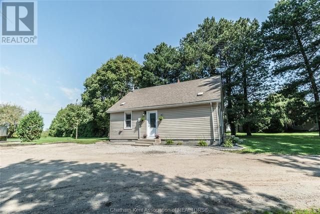 12969 Longwoods Road, House detached with 3 bedrooms, 1 bathrooms and null parking in Chatham Kent ON | Image 18