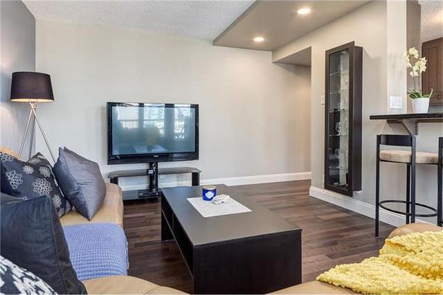 1602 - 733 14 Avenue Sw, Condo with 2 bedrooms, 1 bathrooms and 1 parking in Calgary AB | Image 4