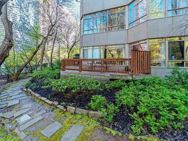 004 - 3605 Kariya Dr, Condo with 2 bedrooms, 2 bathrooms and 2 parking in Mississauga ON | Image 19