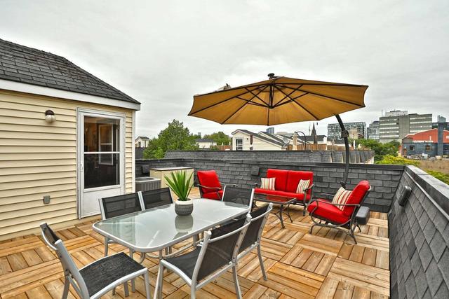 th2 - 208 Niagara St, Townhouse with 3 bedrooms, 2 bathrooms and 1 parking in Toronto ON | Image 13