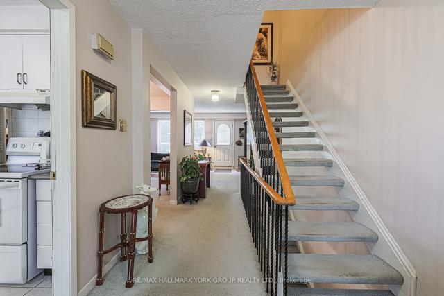 19 Edgar Woods Rd, Townhouse with 3 bedrooms, 3 bathrooms and 2 parking in Toronto ON | Image 26