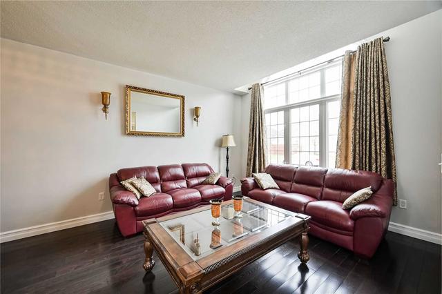 117 Whitwell Dr, House detached with 5 bedrooms, 5 bathrooms and 5 parking in Brampton ON | Image 16