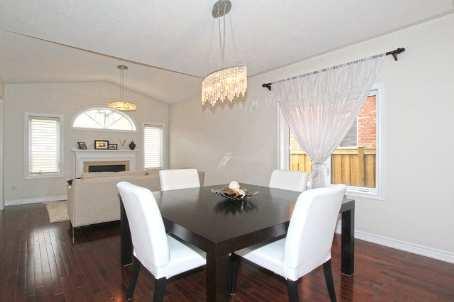 77 Maurier Blvd, House detached with 4 bedrooms, 4 bathrooms and 2 parking in Vaughan ON | Image 4