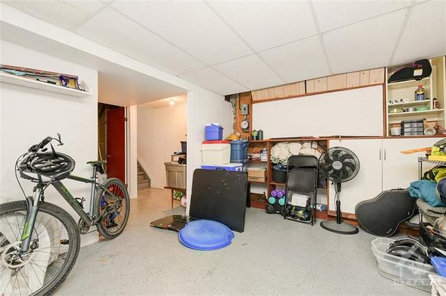 64 Alison Korn Private, Townhouse with 4 bedrooms, 2 bathrooms and 1 parking in Ottawa ON | Image 21