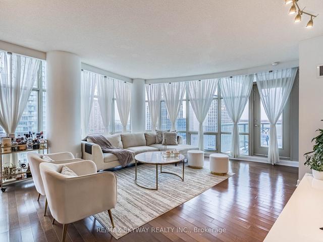 1509 - 35 Mariner Terr, Condo with 2 bedrooms, 2 bathrooms and 1 parking in Toronto ON | Image 5