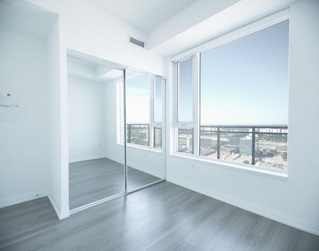 2708 - 55 Ann O'reilly Rd, Condo with 2 bedrooms, 2 bathrooms and 1 parking in Toronto ON | Image 3