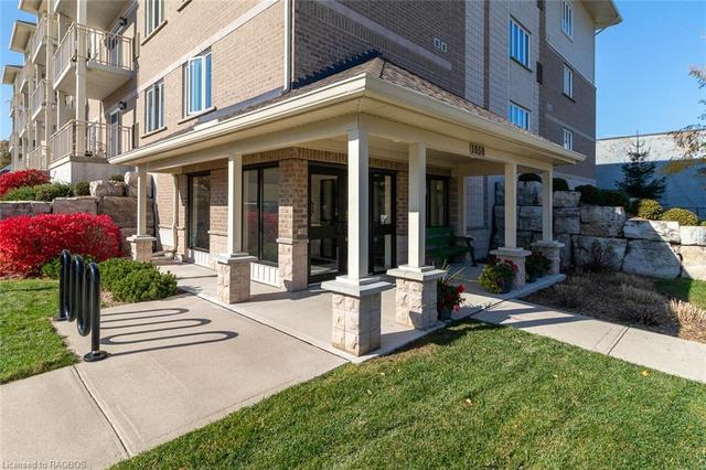 103 - 1050 1st Avenue W, House attached with 2 bedrooms, 2 bathrooms and 2 parking in Owen Sound ON | Image 2
