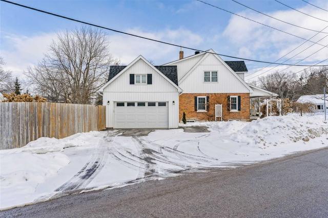 36 Granville St, House detached with 2 bedrooms, 4 bathrooms and 5 parking in Barrie ON | Image 18
