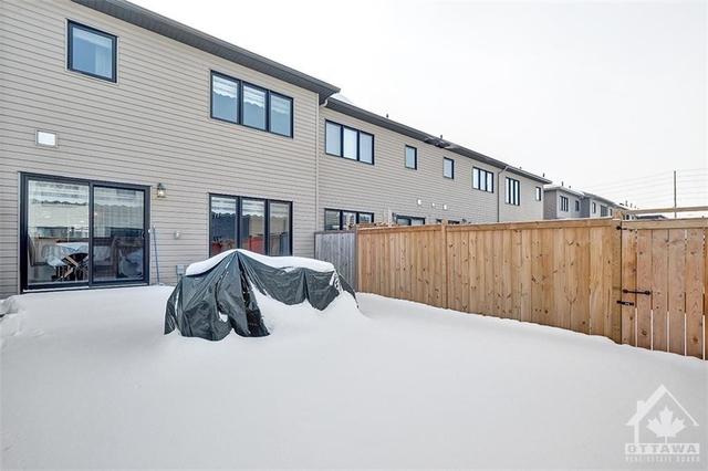 21 Fallengale Crescent, Townhouse with 3 bedrooms, 3 bathrooms and 2 parking in Ottawa ON | Image 28