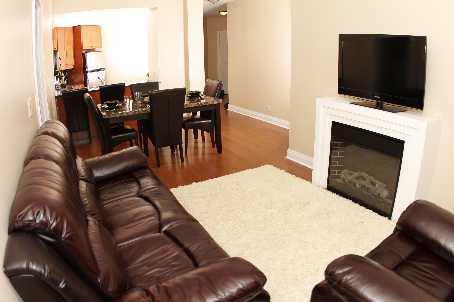 uph05 - 90 Absolute Ave, Condo with 2 bedrooms, 2 bathrooms and 1 parking in Mississauga ON | Image 2