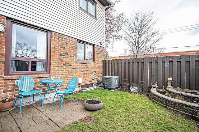 Unit 2 - 960 Glen St, Townhouse with 3 bedrooms, 2 bathrooms and 1 parking in Oshawa ON | Image 25