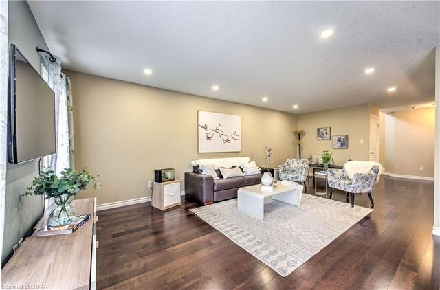3329 Casson Way, House detached with 3 bedrooms, 2 bathrooms and 4 parking in London ON | Image 4