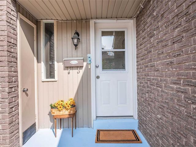 11 Yeoman's Way, Townhouse with 3 bedrooms, 2 bathrooms and 2 parking in Markham ON | Image 12