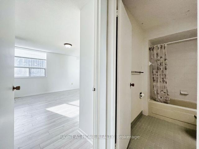809 - 5 Old Sheppard Ave E, Condo with 1 bedrooms, 1 bathrooms and 1 parking in Toronto ON | Image 18