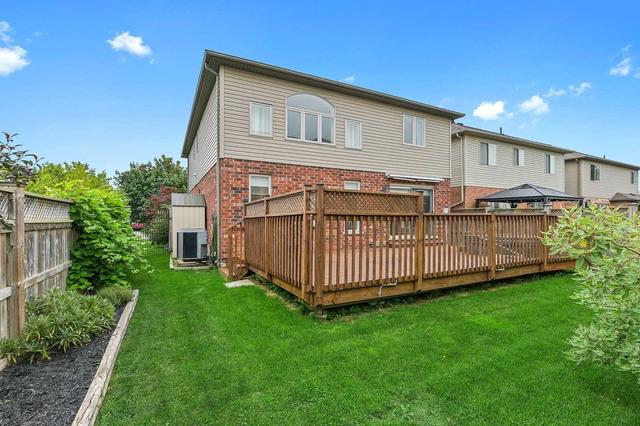 108 Great Oak Tr, House detached with 3 bedrooms, 4 bathrooms and 4 parking in Hamilton ON | Image 12