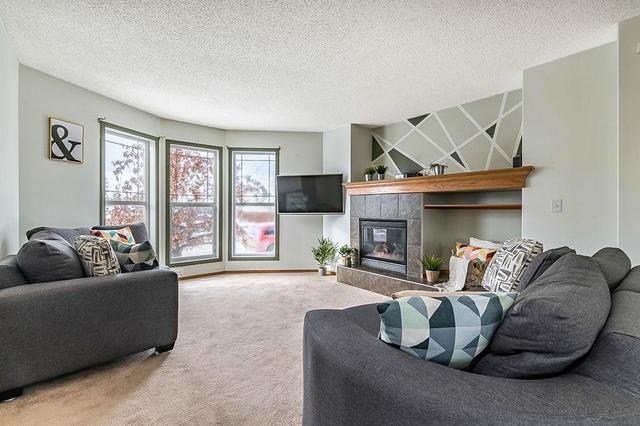24 Cranberry Way Se, House detached with 3 bedrooms, 1 bathrooms and 2 parking in Calgary AB | Image 14