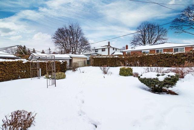 5 Ringway Cres, House detached with 4 bedrooms, 3 bathrooms and 3 parking in Toronto ON | Image 21